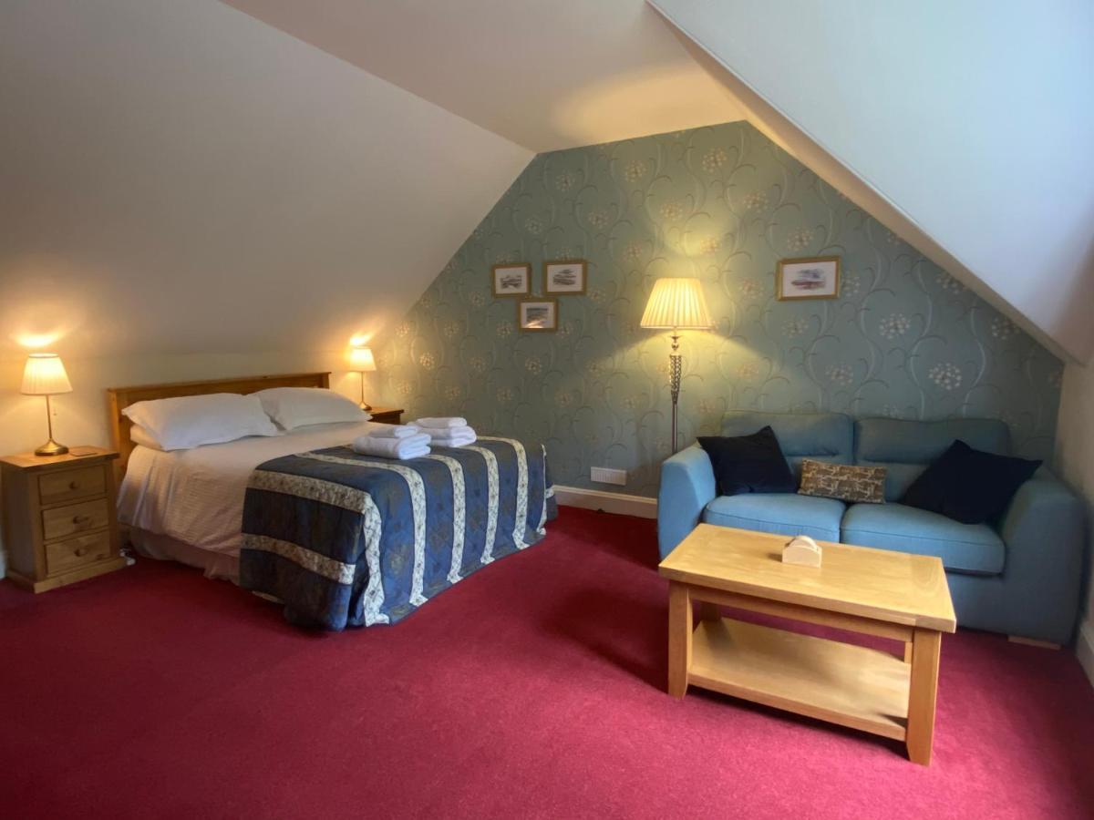 Glenan Lodge Self Catering Tomatin Kültér fotó